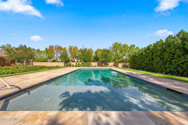 15415 E PICKETT Court, Gilbert, AZ 85298