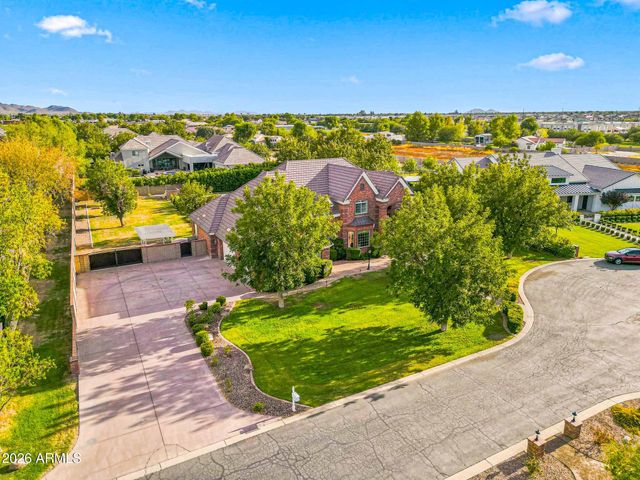 15415 E PICKETT Court, Gilbert, AZ 85298