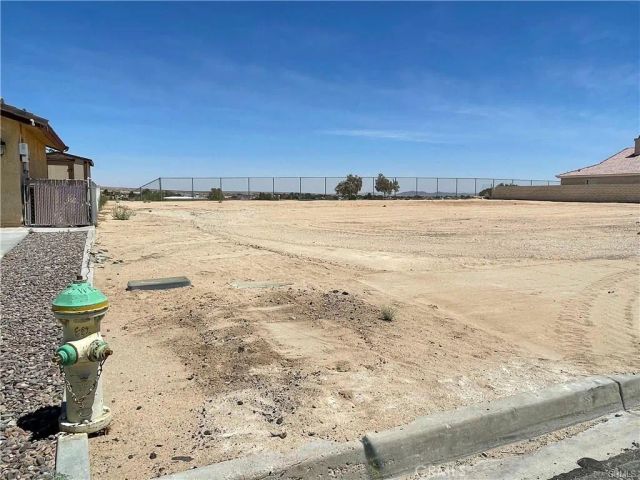 14008 Topmast, Helendale, CA 92342