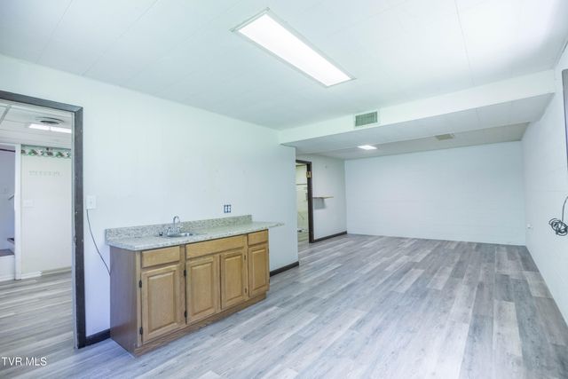 1411 Erwin Highway, Greeneville, TN 37745