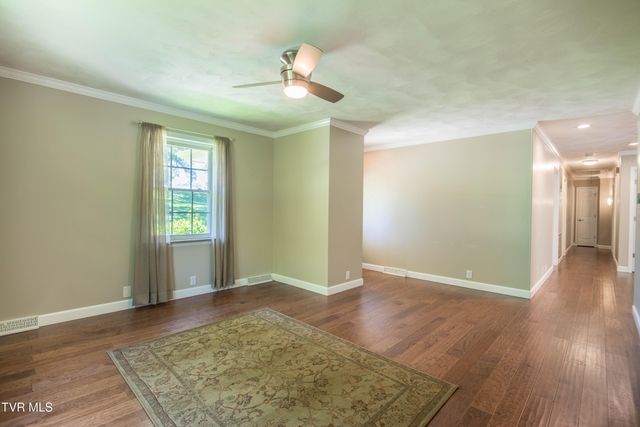 1411 Erwin Highway, Greeneville, TN 37745