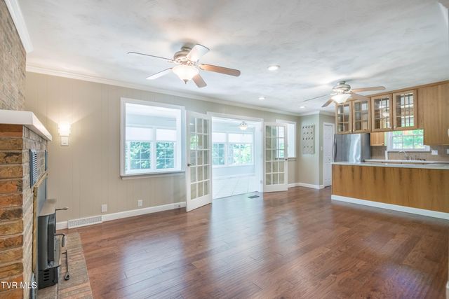 1411 Erwin Highway, Greeneville, TN 37745