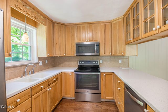1411 Erwin Highway, Greeneville, TN 37745