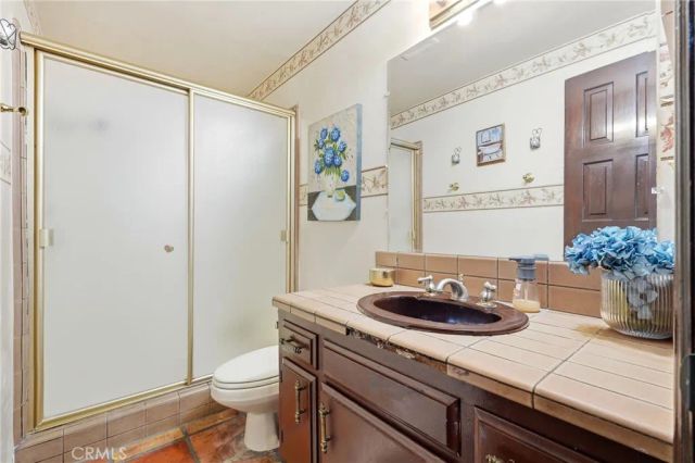 19122 Weston, Tarzana, CA 91356