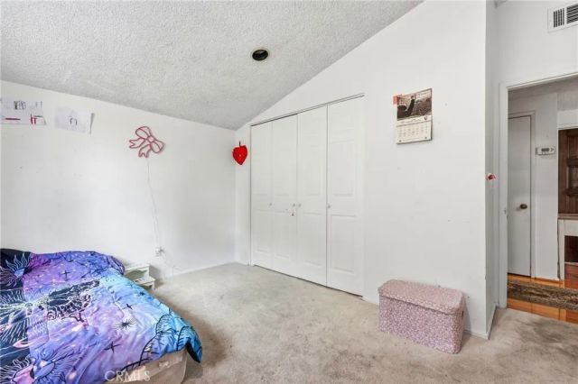 19122 Weston, Tarzana, CA 91356
