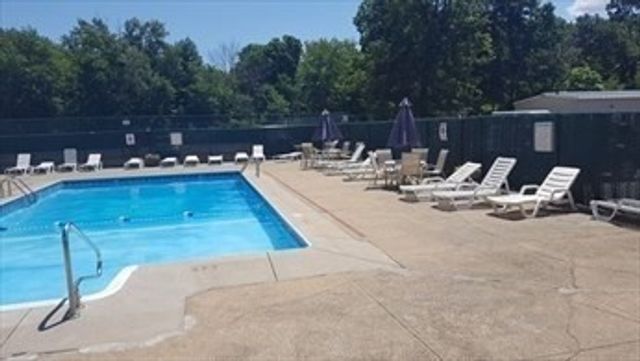 65 Greentree Lane 47, Weymouth, MA 02190