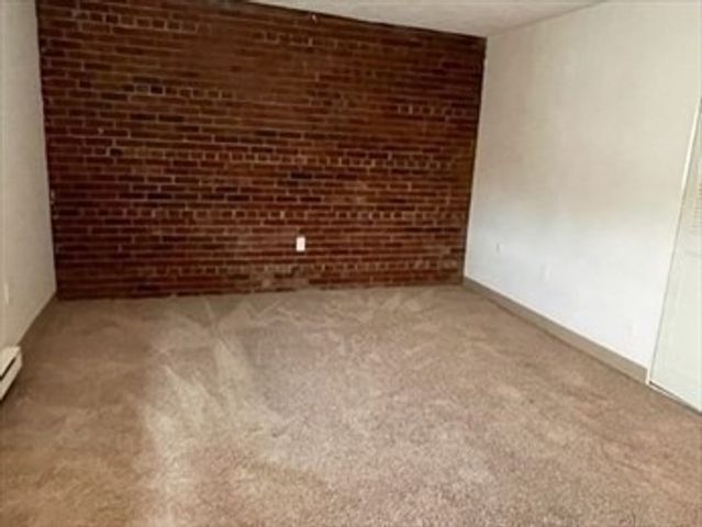 65 Greentree Lane 47, Weymouth, MA 02190