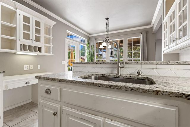 2804 Verona Way, Edmond, OK 73034