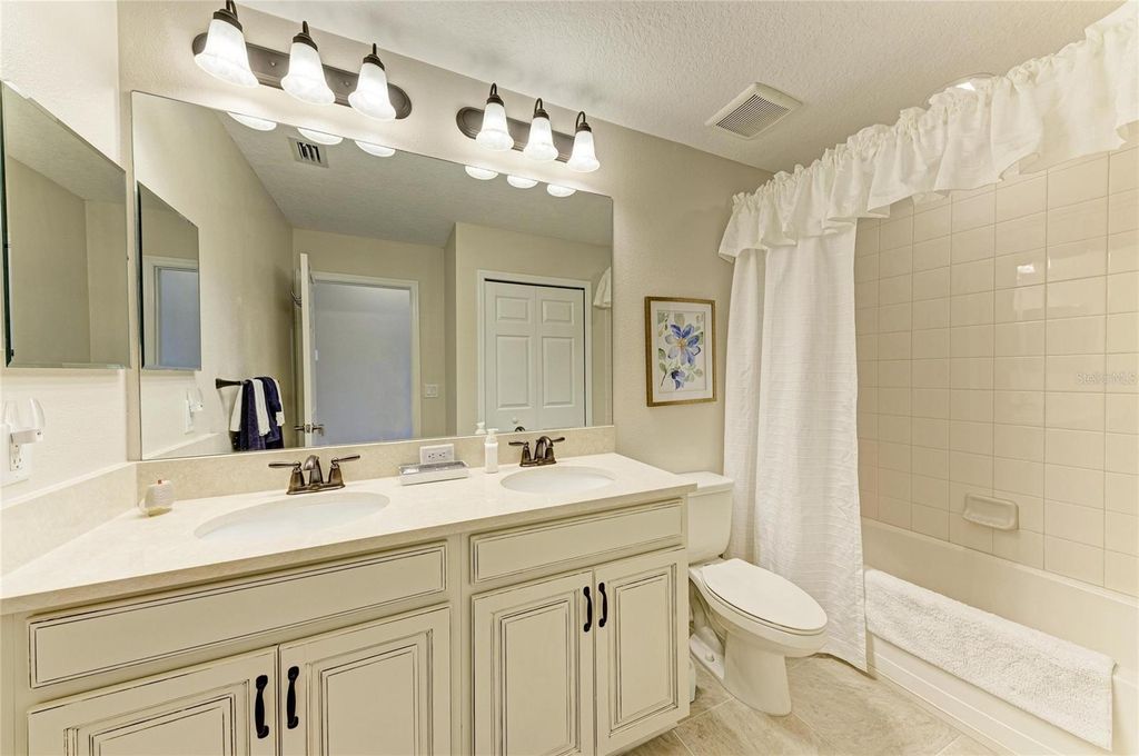 Image 30 of property listing at 7844 52ND TERRACE E, Bradenton, FL 34203
