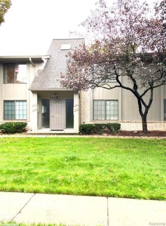 1867 Meadow Dale Court, Rochester Hills, MI 48309