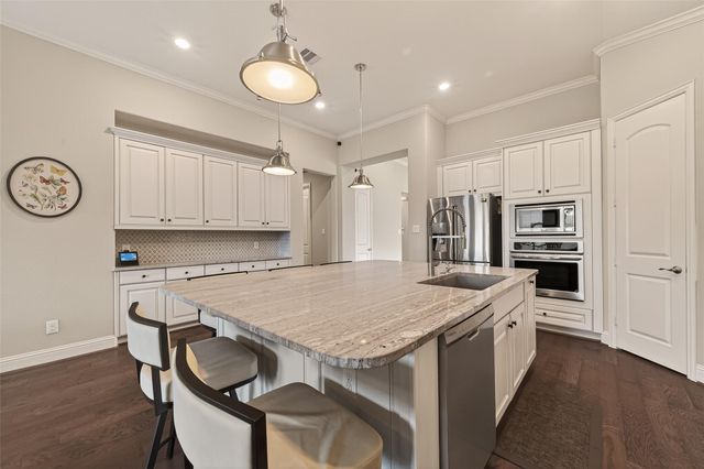 25303 Angelwood Springs Lane, Tomball, TX 77375