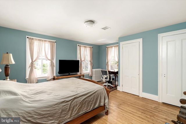 302 S MAIN ST, Hightstown, NJ 08520