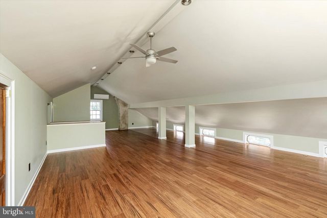 302 S MAIN ST, Hightstown, NJ 08520