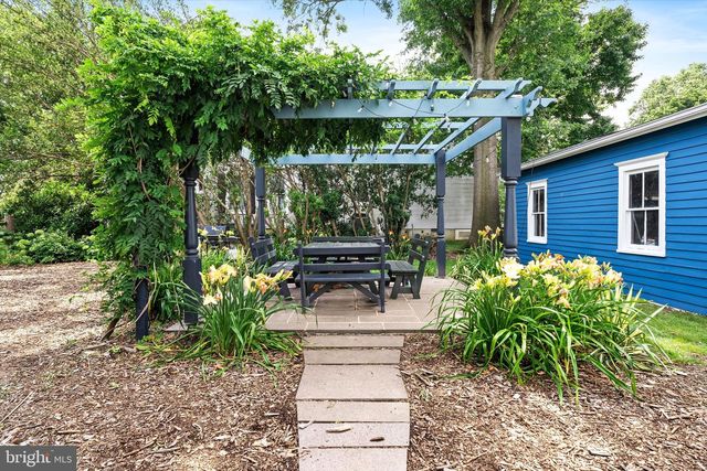 302 S MAIN ST, Hightstown, NJ 08520