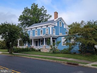 302 S MAIN ST, Hightstown, NJ 08520