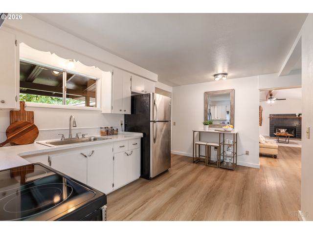 32046 SCAPPOOSE VERNONIA Hwy, Scappoose, OR 97056