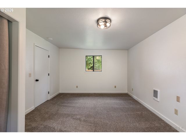 32046 SCAPPOOSE VERNONIA Hwy, Scappoose, OR 97056