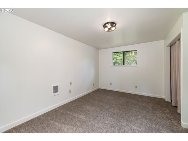 32046 SCAPPOOSE VERNONIA Hwy, Scappoose, OR 97056