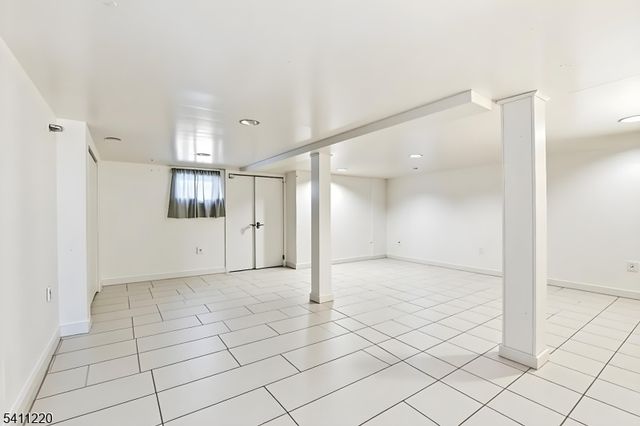 64 Fernwood Rd, Maplewood Twp., NJ 07040