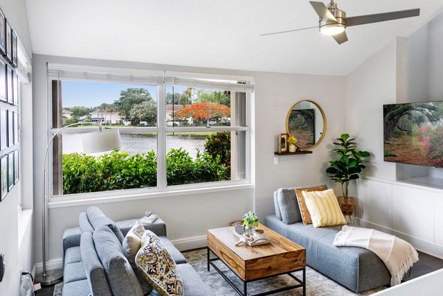 2302 Chadwick Court, Boynton Beach, FL 33436