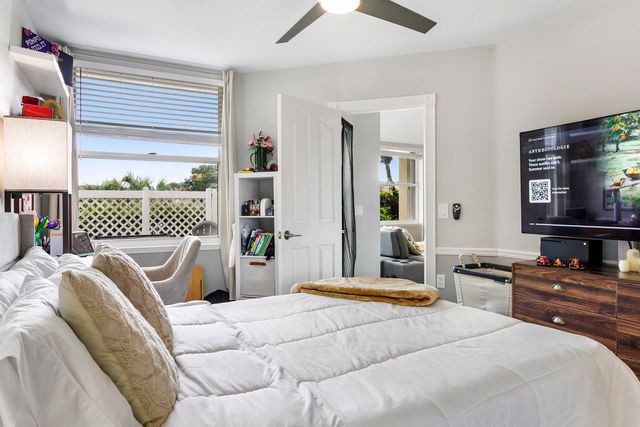 2302 Chadwick Court, Boynton Beach, FL 33436