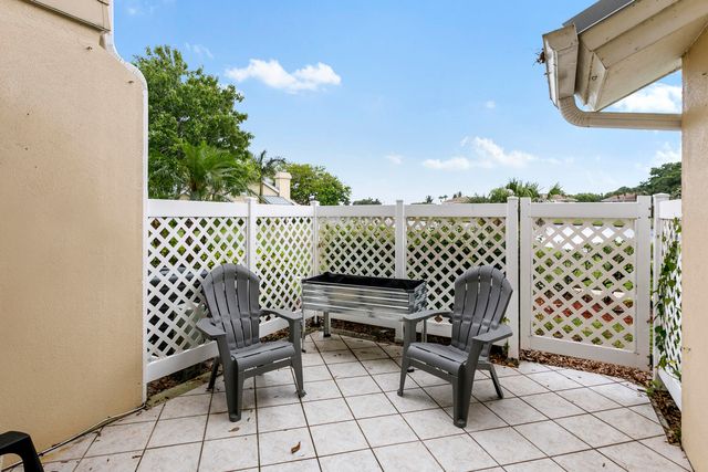 2302 Chadwick Court, Boynton Beach, FL 33436