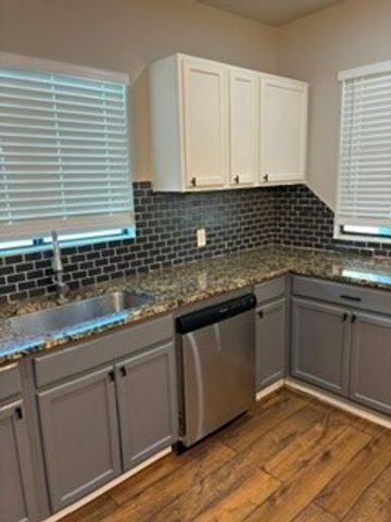 115 W Spruce Street, Whitewright, TX 75491