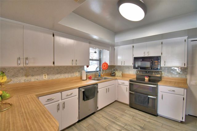 154 BROWNING CIRCLE, Winter Haven, FL 33884