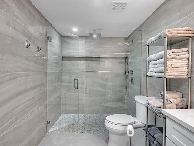 1150 Hillsboro Mile 302, Hillsboro Beach, FL 33062