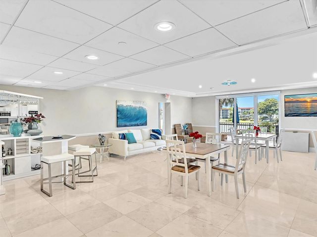 1150 Hillsboro Mile 302, Hillsboro Beach, FL 33062