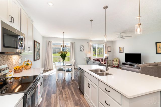 3037 Barnbougle Drive, Cincinnati, OH 45233