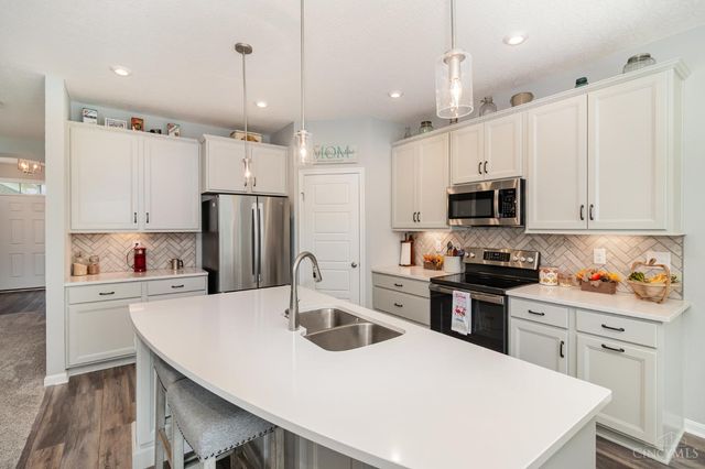 3037 Barnbougle Drive, Cincinnati, OH 45233