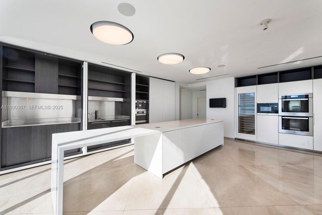 2020 N Bayshore Dr PH4502, Miami, FL 33137