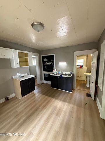 706 E Kibby Street, Lima, OH 45804