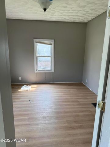 706 E Kibby Street, Lima, OH 45804