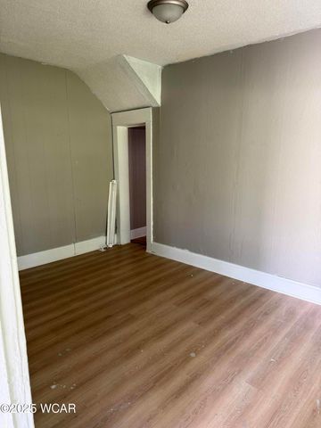 706 E Kibby Street, Lima, OH 45804