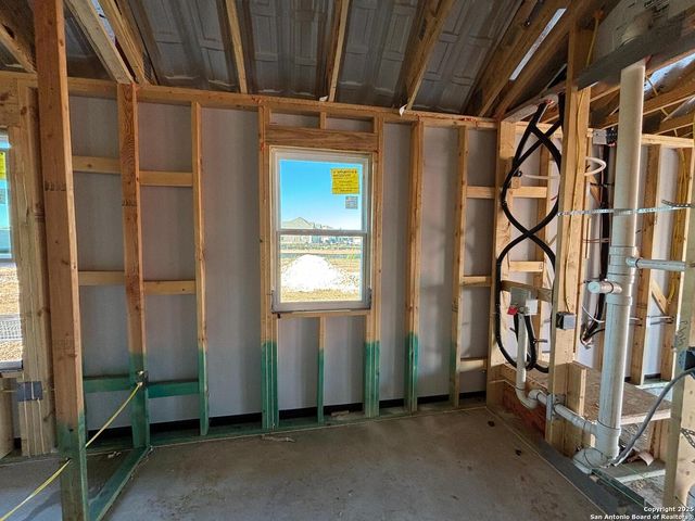 10131 Dew Ridge Way, Schertz, TX 78154