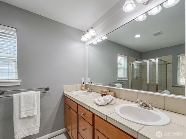 34614 SE Curtis Drive, Snoqualmie, WA 98065