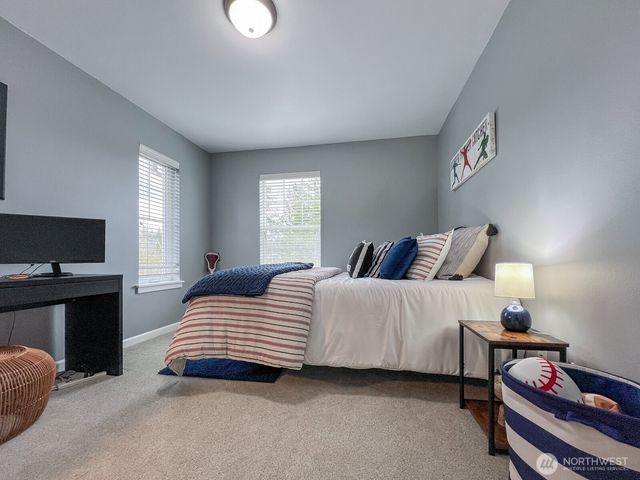 34614 SE Curtis Drive, Snoqualmie, WA 98065