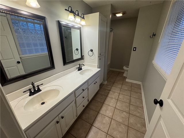 310 N Sawmill Road, Searcy, AR 72143