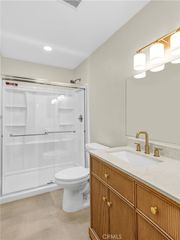 73 S Michigan Avenue, Pasadena, CA 91106