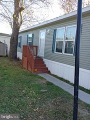 25 3RD ST #25, Frederica, DE 19946