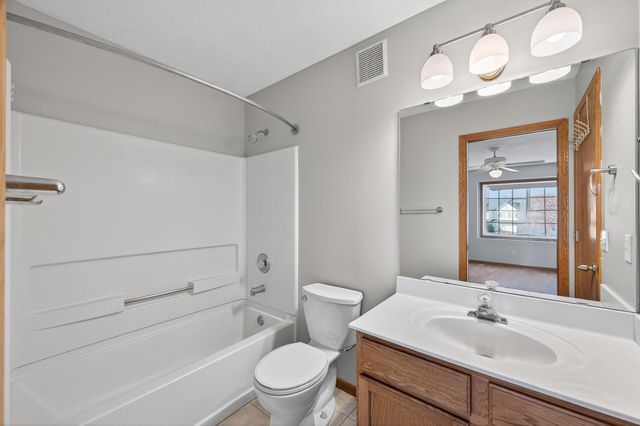 15687 Finewood Court, Apple Valley, MN 55124