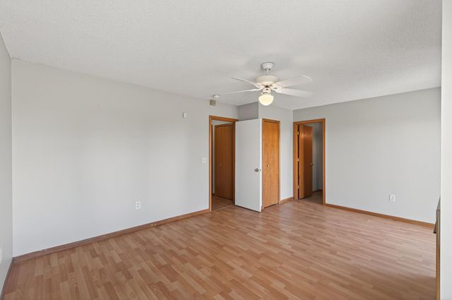 15687 Finewood Court, Apple Valley, MN 55124