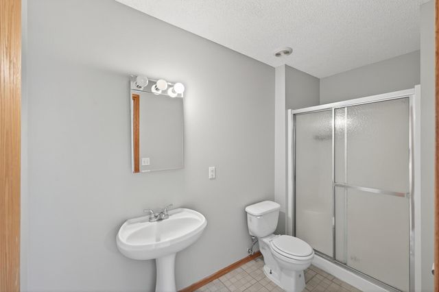 15687 Finewood Court, Apple Valley, MN 55124