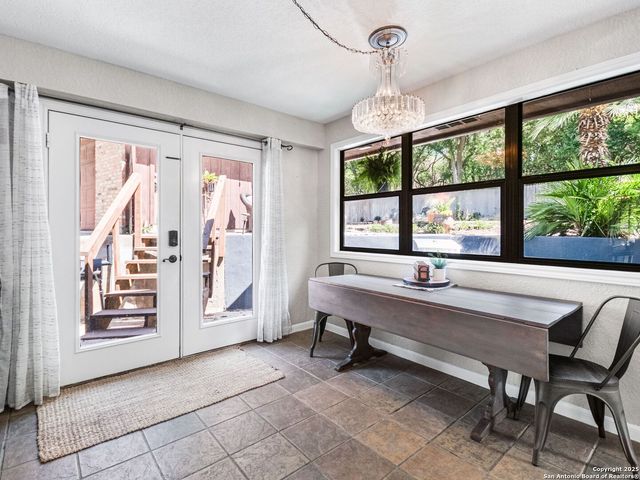 834 Candlewood Cir, New Braunfels, TX 78130