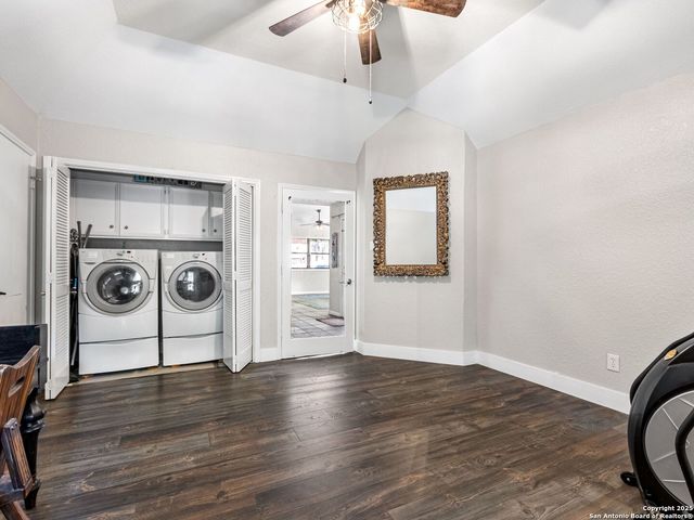 834 Candlewood Cir, New Braunfels, TX 78130