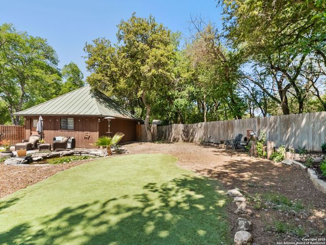 834 Candlewood Cir, New Braunfels, TX 78130