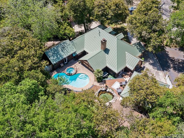 834 Candlewood Cir, New Braunfels, TX 78130