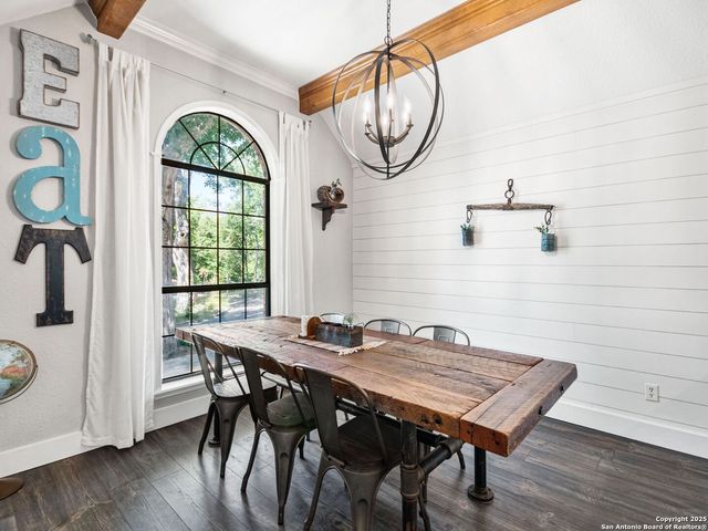 834 Candlewood Cir, New Braunfels, TX 78130